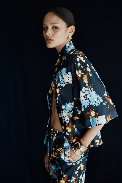 MIDNIGHT BOTANICA VISCOSE TWILL FLUTED SLEEVE SHIRT