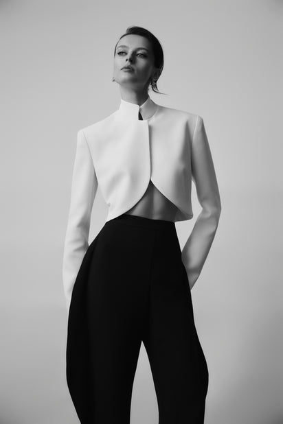 IVORY CREPE CROP JACKET