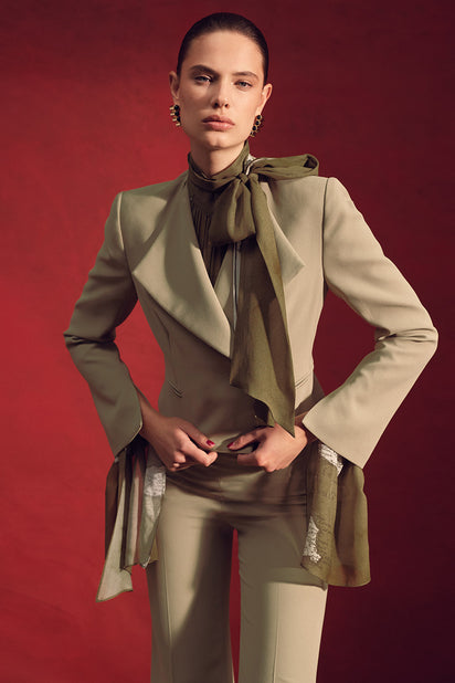 KELP CREPE CROPPED JACKET