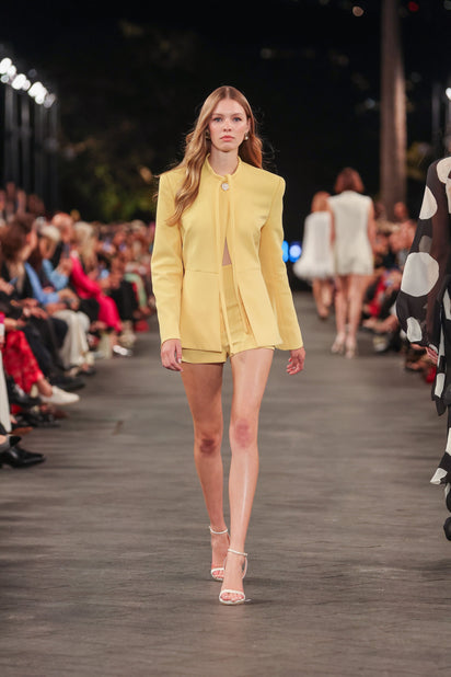 POLLEN CREPE TIE NECK WAISTED JACKET