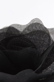 BLACK SMALL FIORE BROOCH