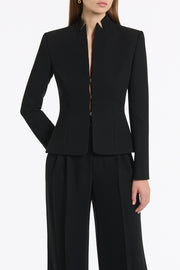 BLACK CREPE FITTED JACKET