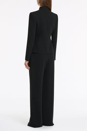 BLACK CREPE FITTED JACKET