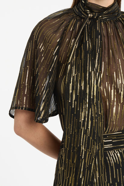 BLACK METALLIC SILK JACQUARD FLUTED SLEEVE TOP