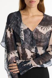 BLACK SCENICA GEORGETTE FLUTED BLOUSE