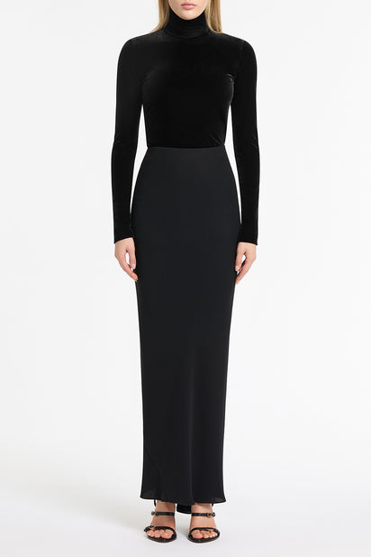 BLACK VELVET  SKIVVY