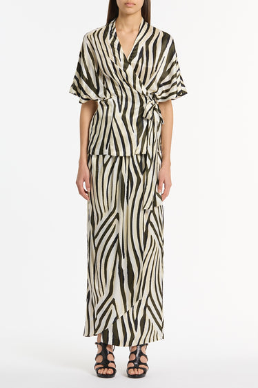 BOLD STRIPE PRINT TUCKED MAXI SKIRT
