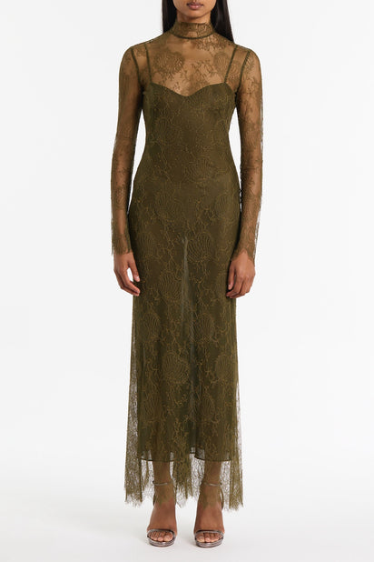 JUNIPER CHANTILLY LACE SLEEVED GOWN Carla Zampatti JUNIPER CHANTILLY LACE SLEEVED GOWN Carla Zampatti