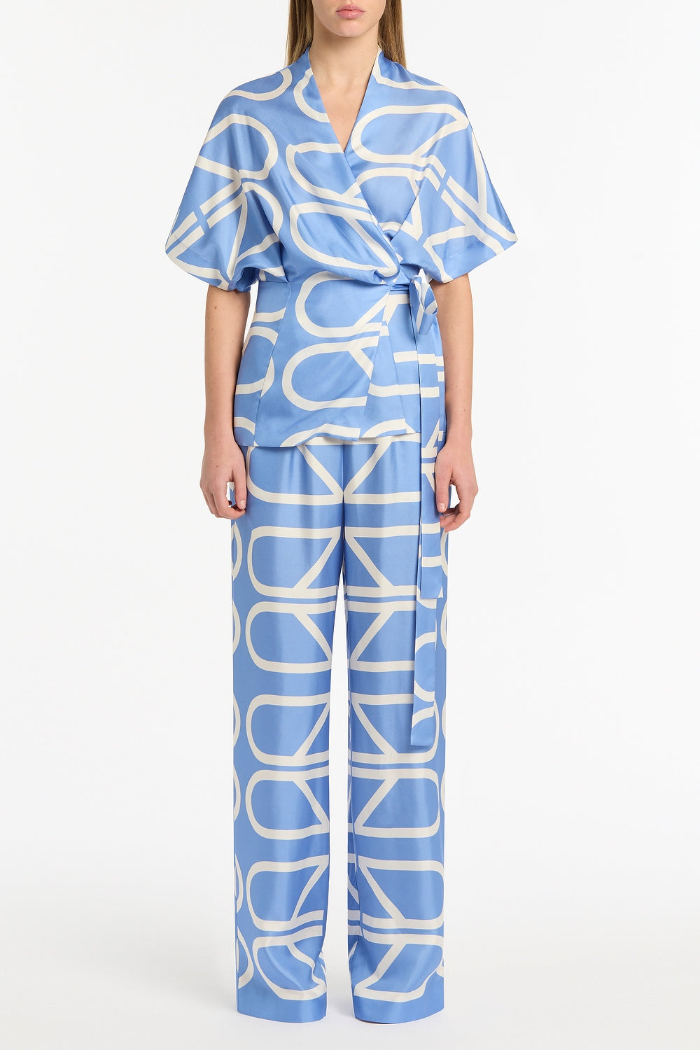PACIFIC BLUE AND IVORY GRID SILK RELAXED WRAP TOP – Carla Zampatti